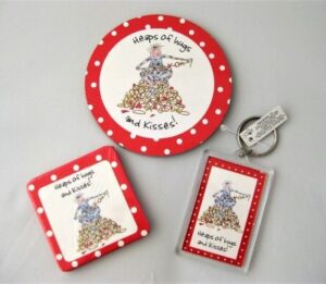 SET C&R - Keyring, Coaster, Magnet - Heaps of Hugs & Kisses!
